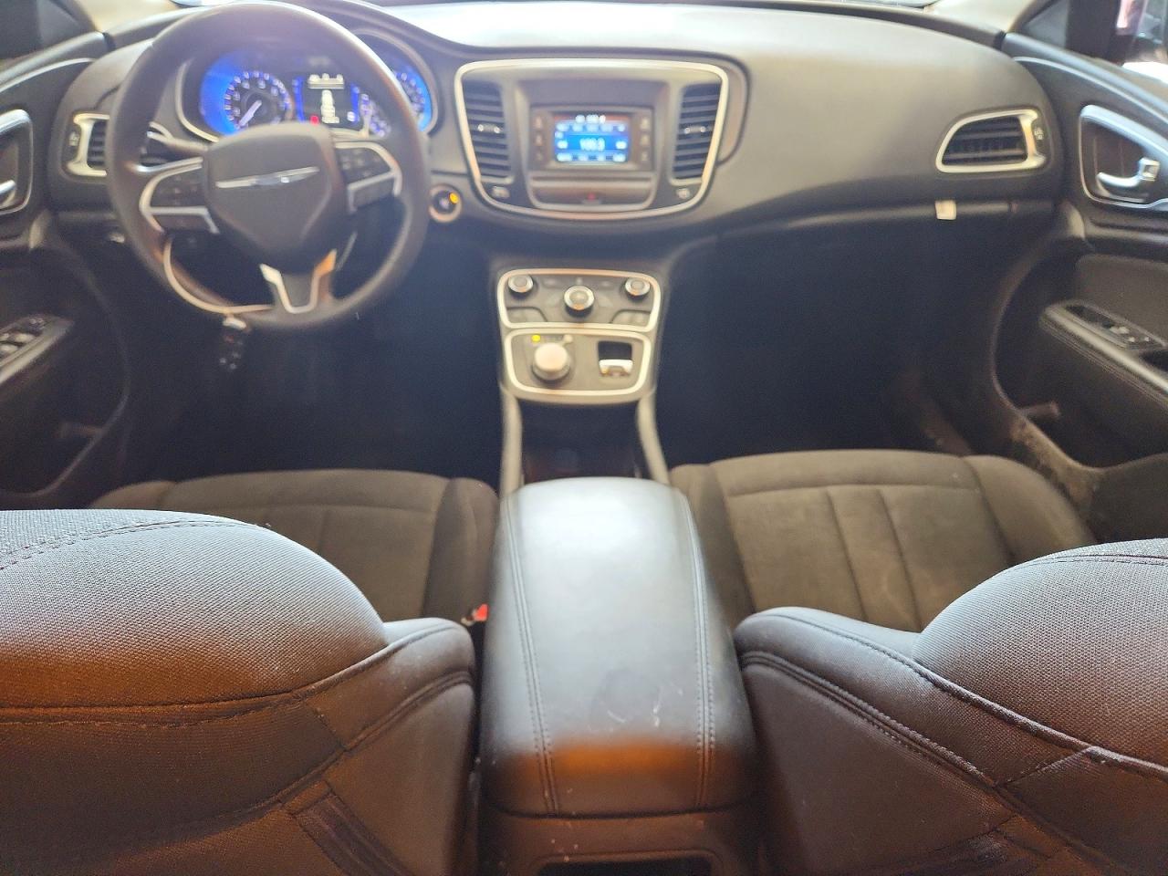 2016 CHRYSLER 200 LIMITED photo 8