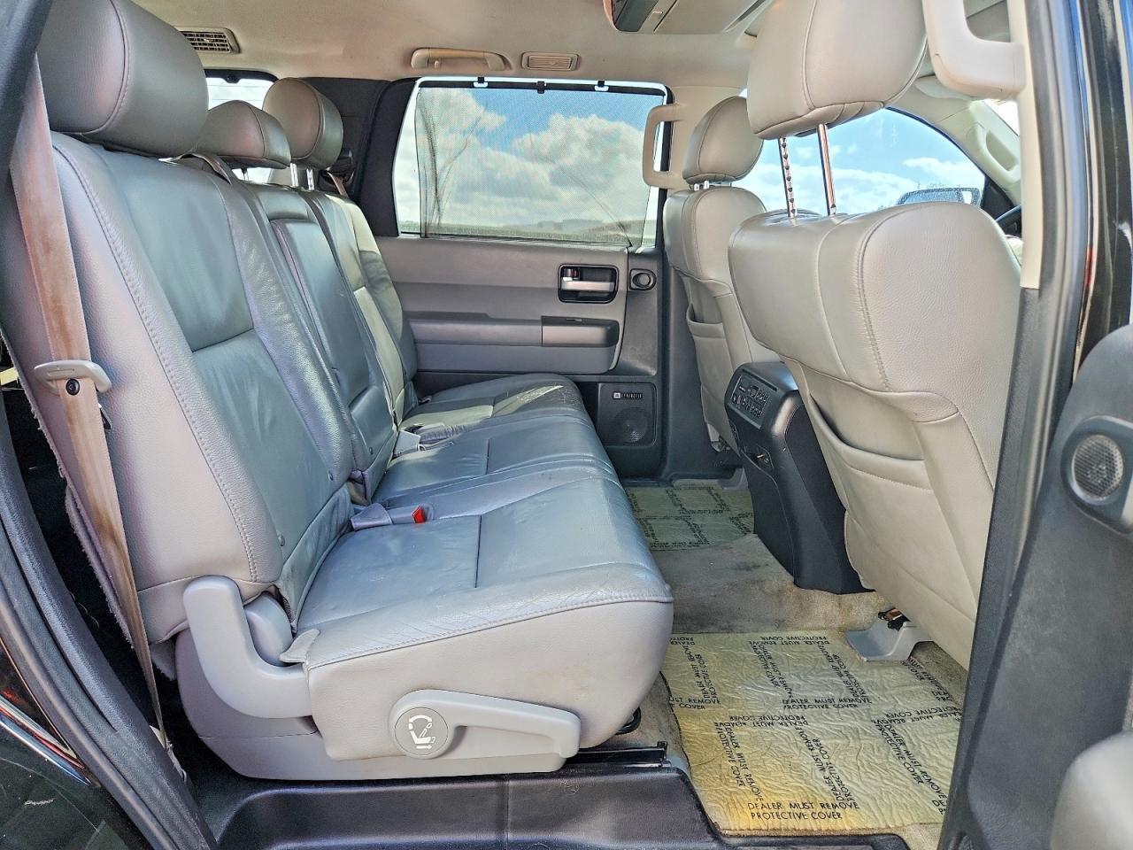 2011 TOYOTA SEQUOIA LIMITED photo 31