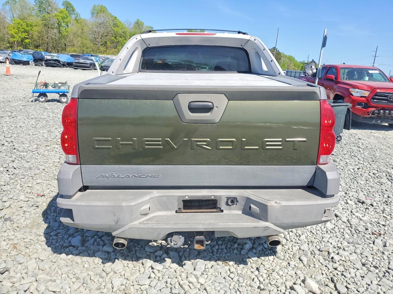 2002 CHEVROLET AVALANCHE K1500 photo 11