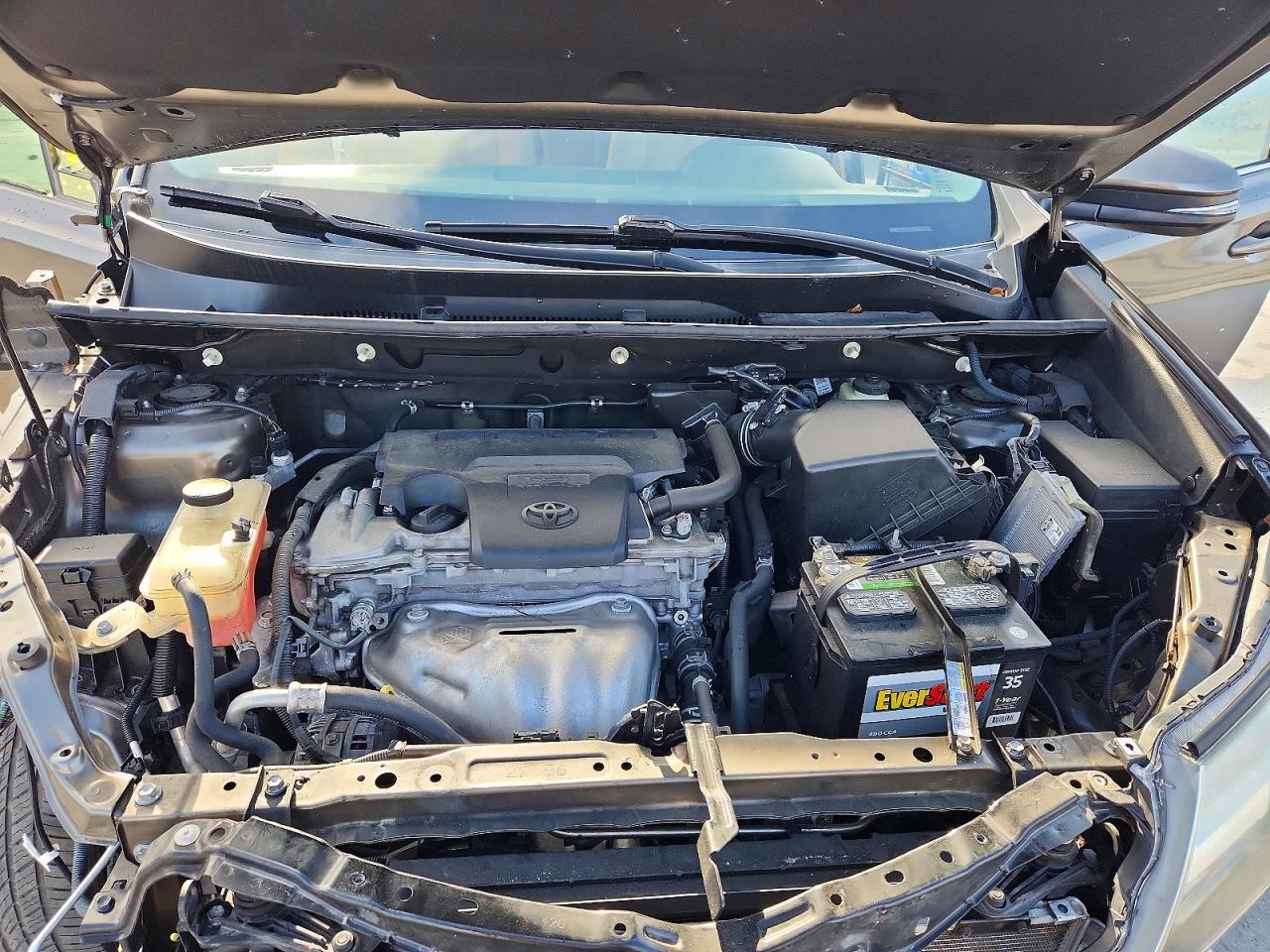 2014 TOYOTA RAV4 XLE photo 11
