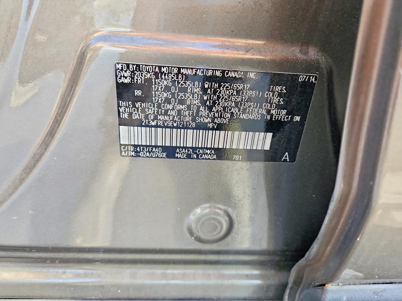 2014 TOYOTA RAV4 XLE photo 13