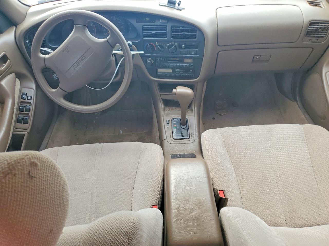 1995 TOYOTA CAMRY LE V6 photo 15