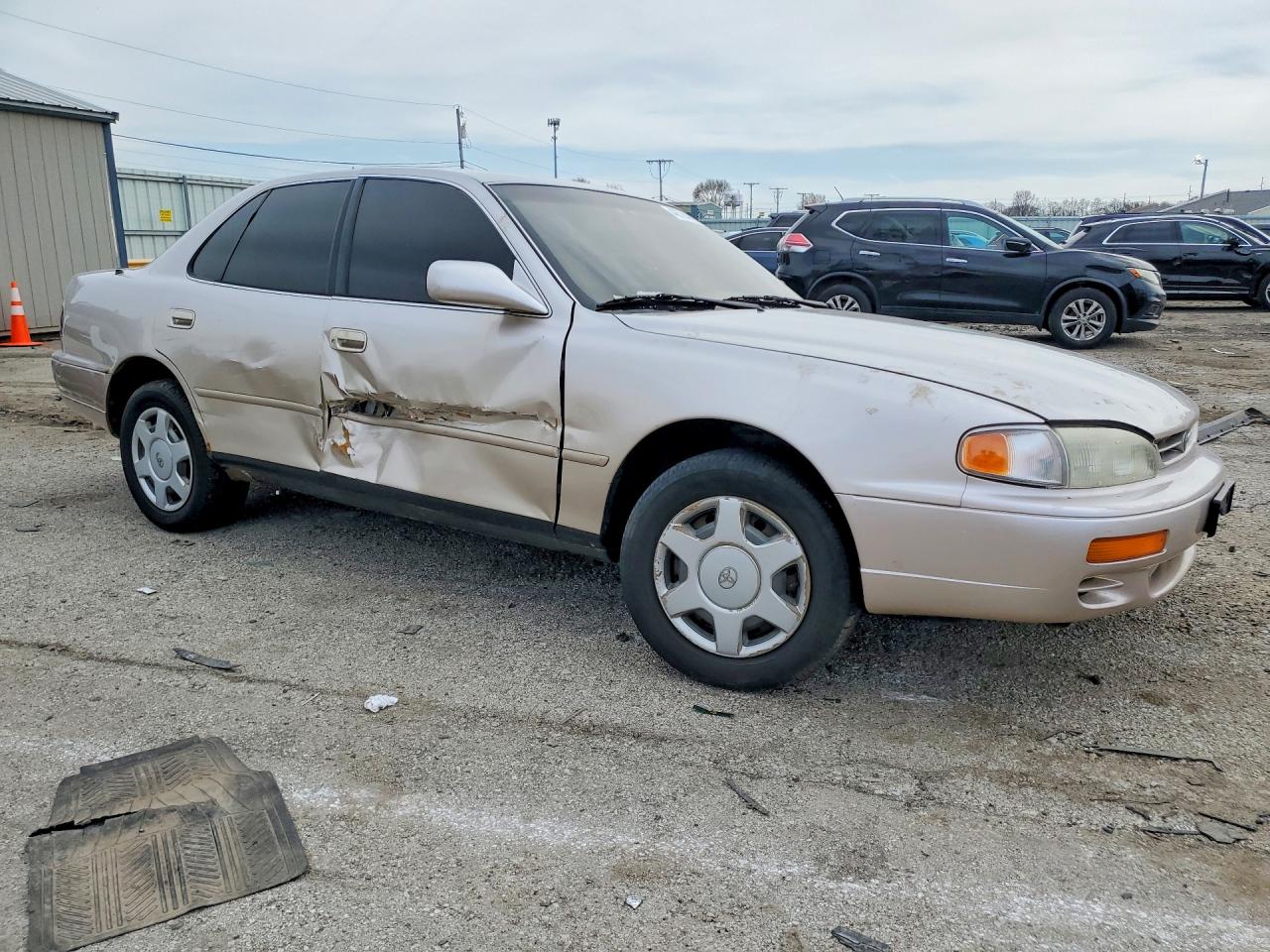 1995 TOYOTA CAMRY LE V6 photo 7