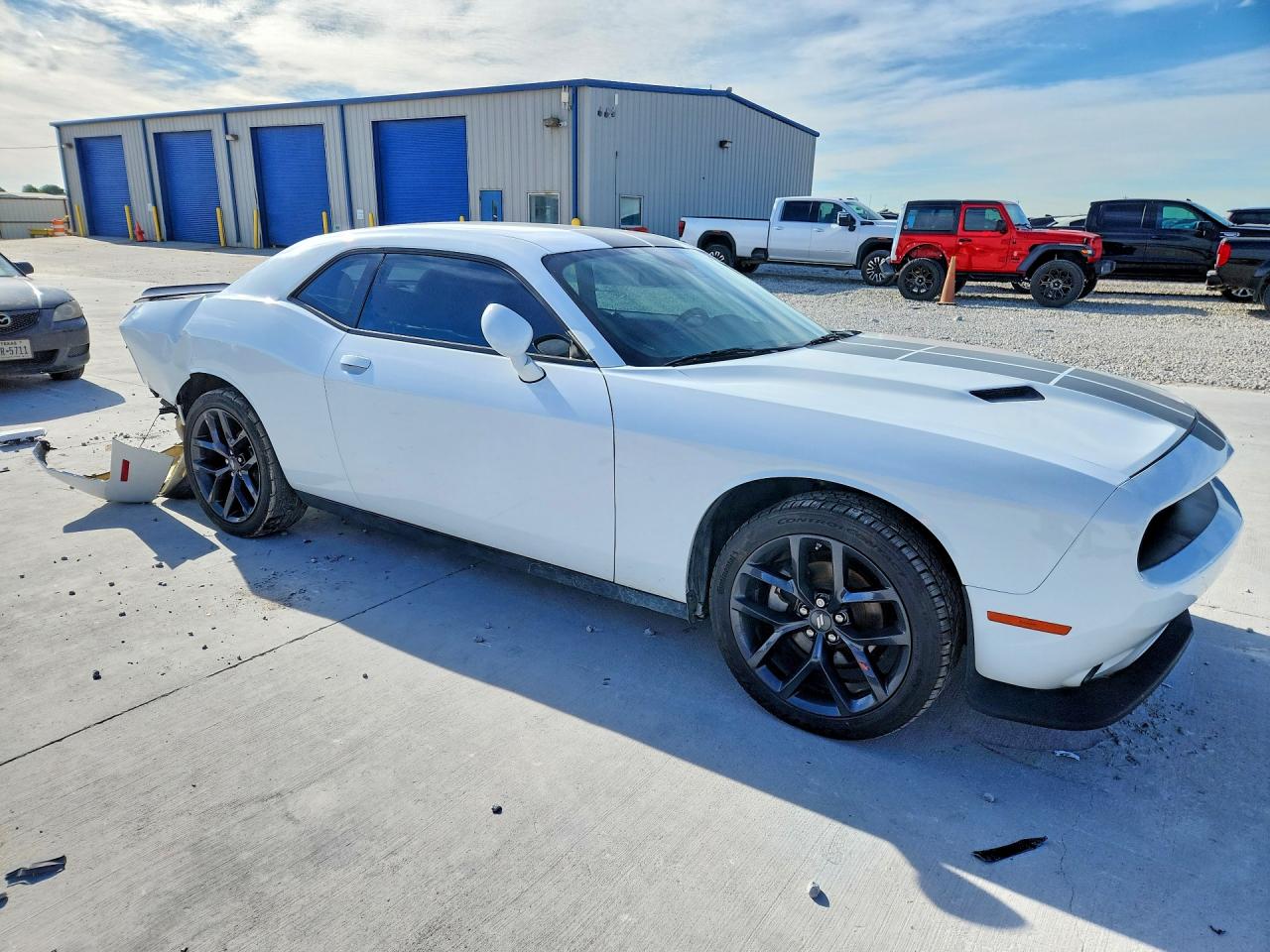 2023 DODGE CHALLENGER SXT photo 7
