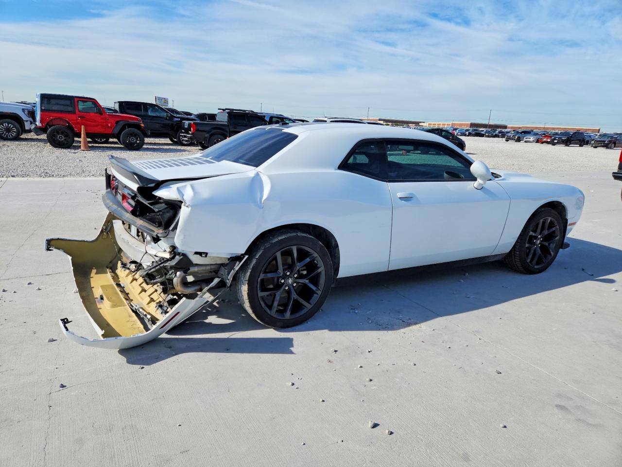 2023 DODGE CHALLENGER SXT photo 5