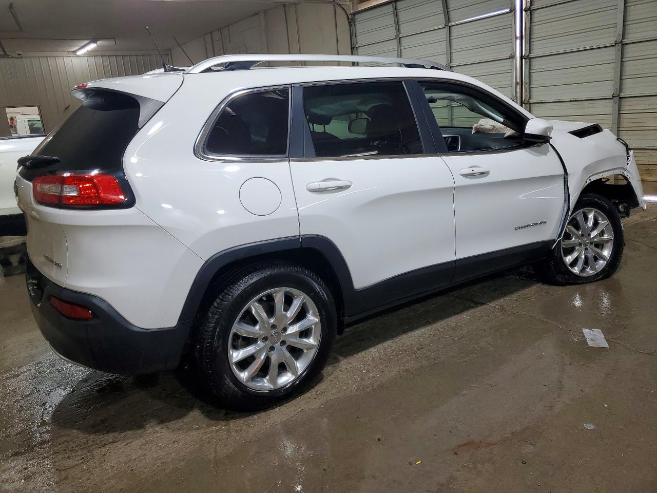 2017 JEEP CHEROKEE LIMITED photo 3