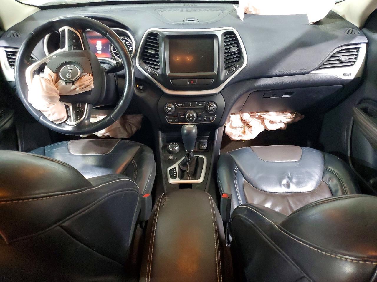 2017 JEEP CHEROKEE LIMITED photo 8