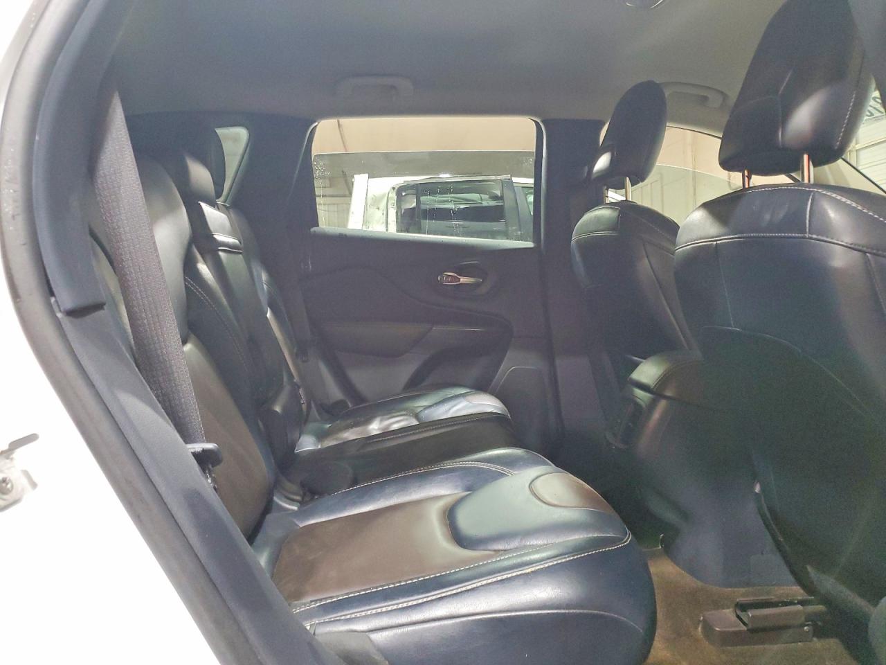 2017 JEEP CHEROKEE LIMITED photo 11