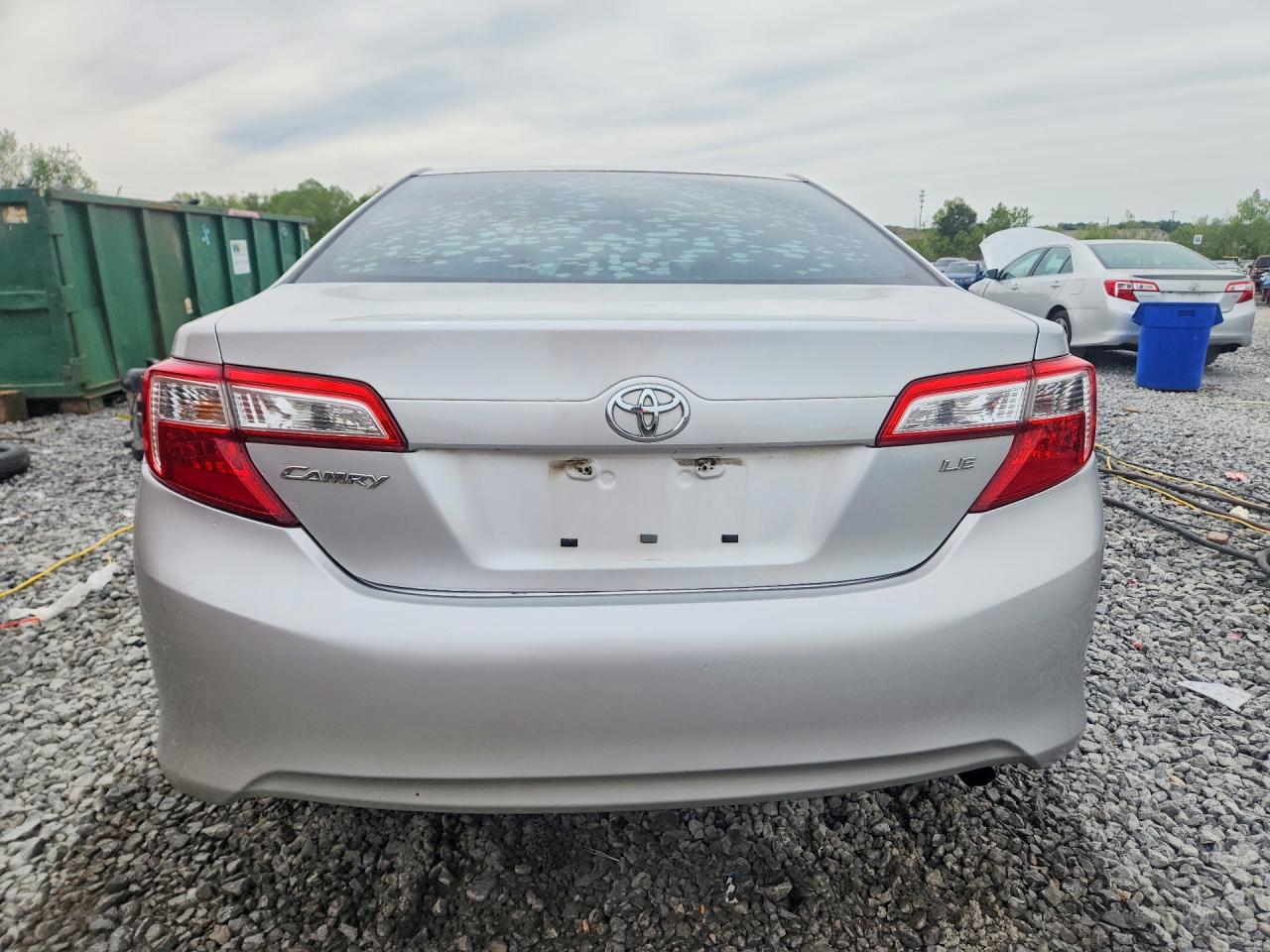 2014 TOYOTA CAMRY LE photo 11
