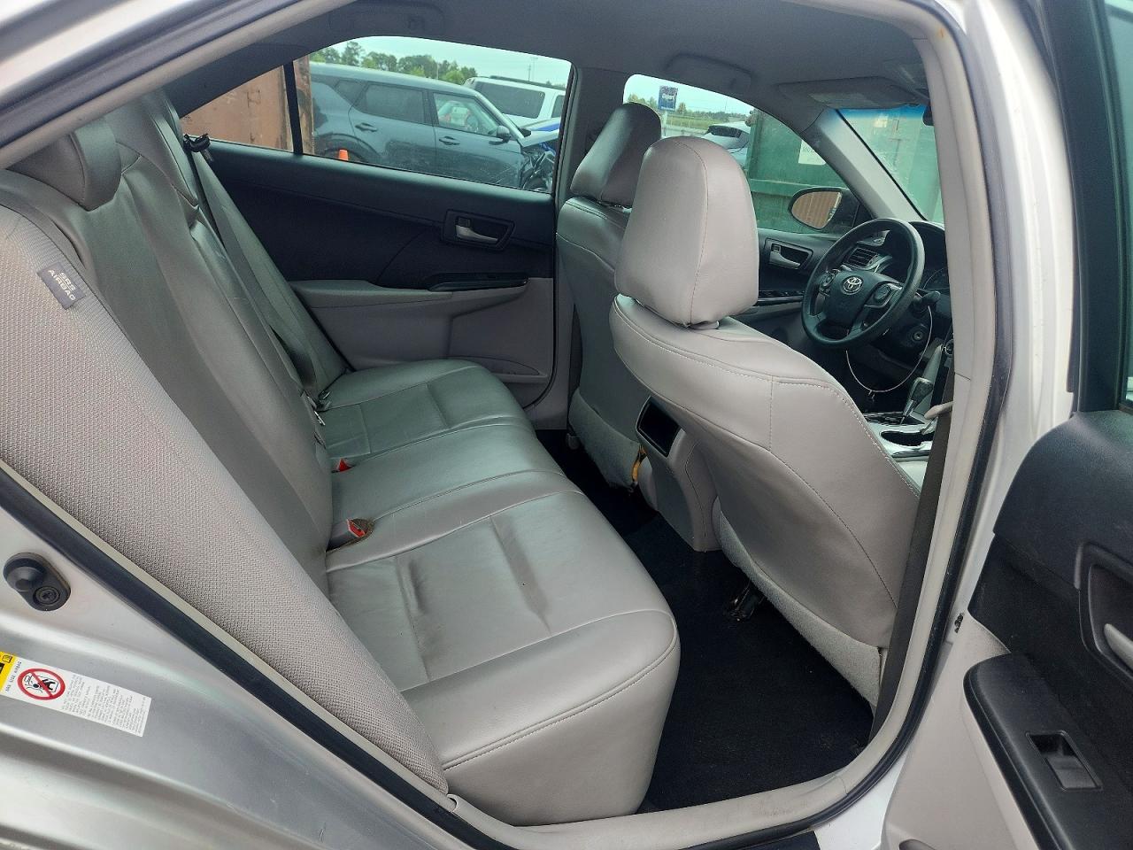 2014 TOYOTA CAMRY LE photo 19