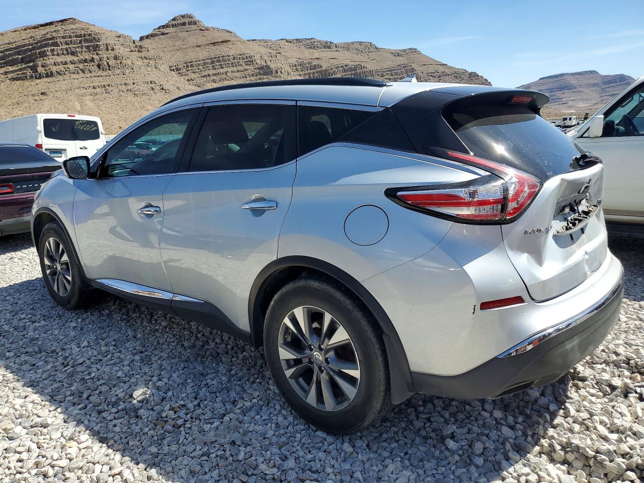 2015 NISSAN MURANO SV photo 3