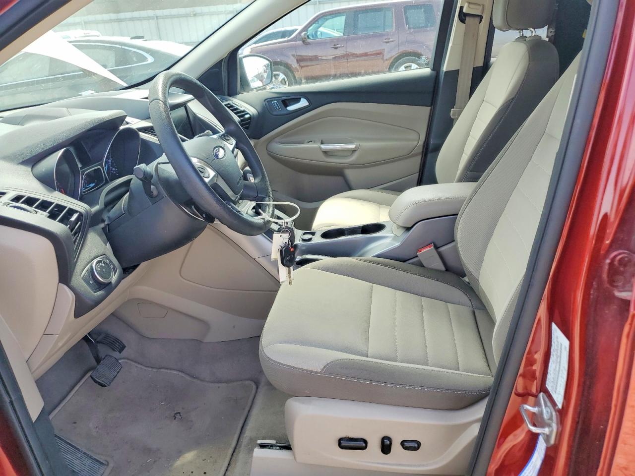2016 FORD ESCAPE SE photo 19