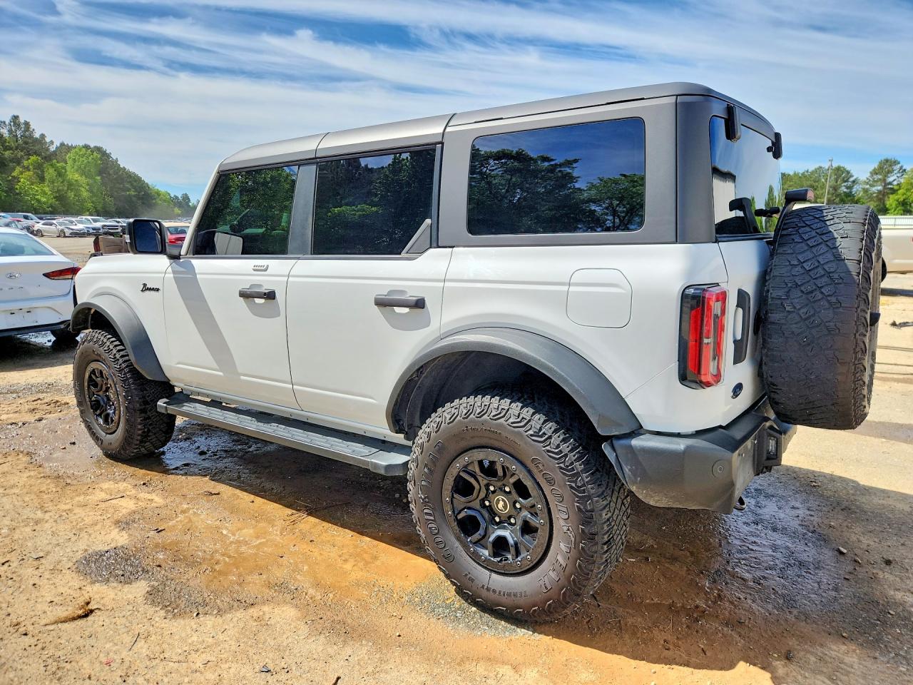 2022 FORD BRONCO BASE photo 3