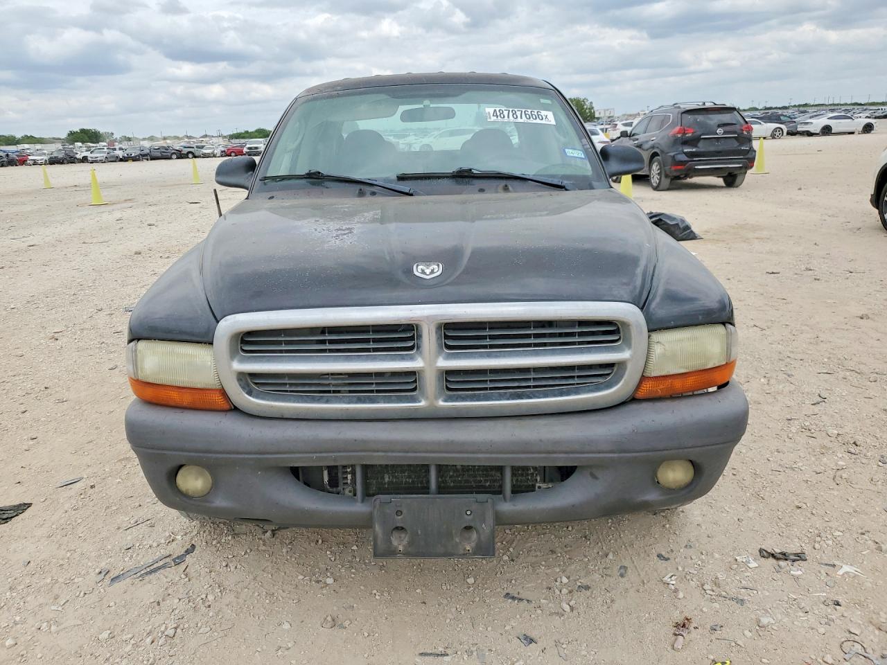 2004 DODGE DAKOTA QUAD SPORT photo 9