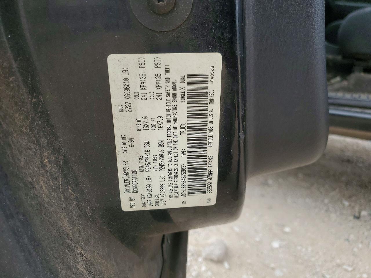 2004 DODGE DAKOTA QUAD SPORT photo 23
