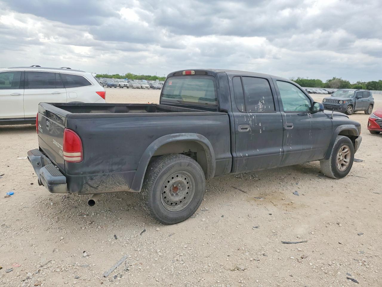 2004 DODGE DAKOTA QUAD SPORT photo 5