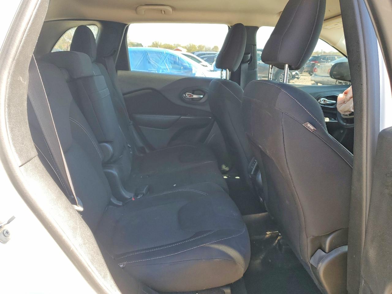 2016 JEEP CHEROKEE LATITUDE photo 21