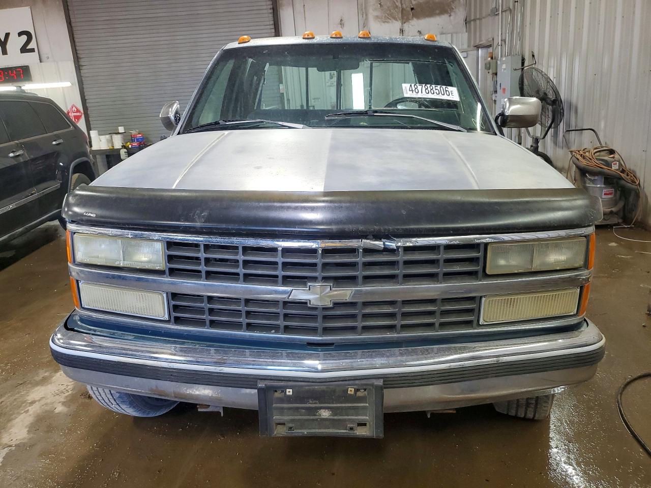 1991 CHEVROLET GMT-400 K2500 photo 13