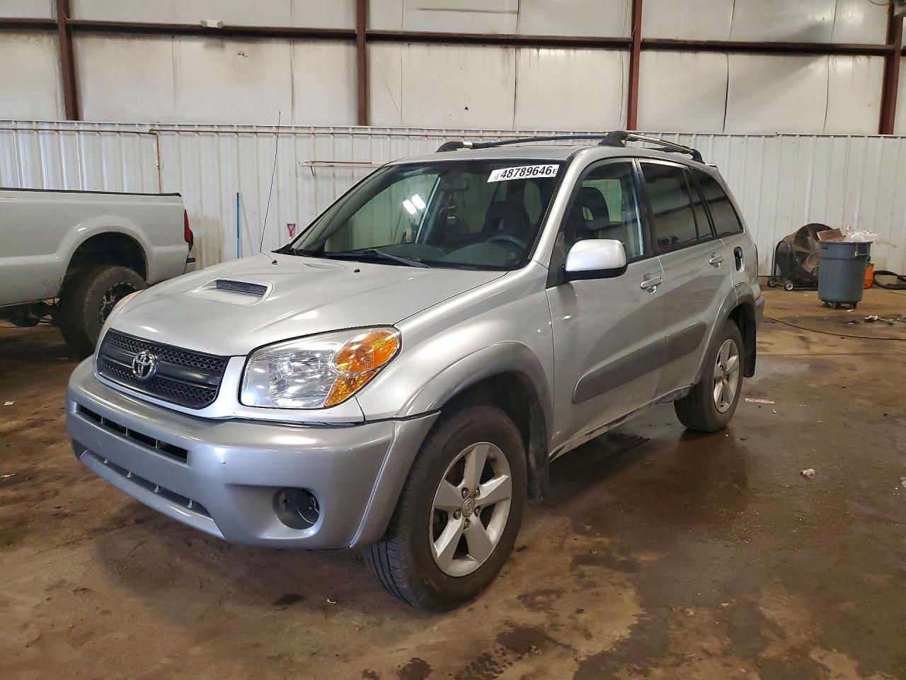 2004 TOYOTA RAV4