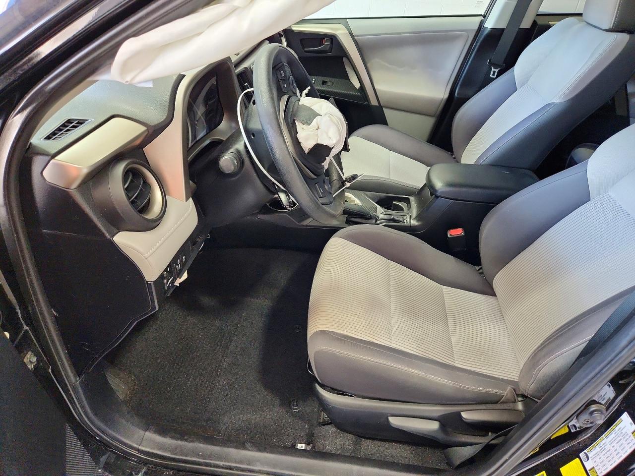2013 TOYOTA RAV4 XLE photo 13