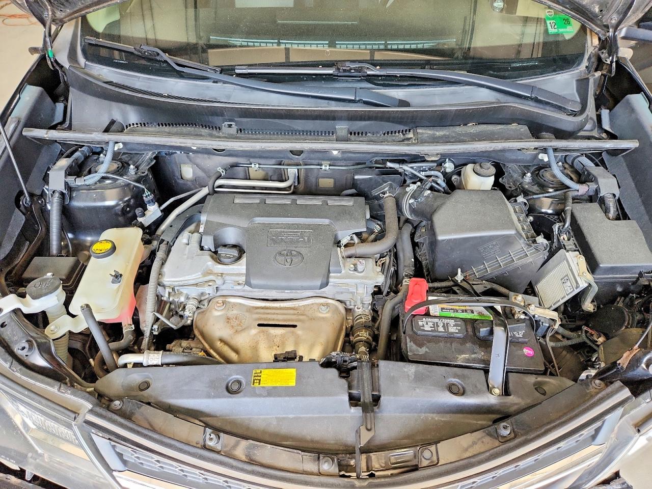 2013 TOYOTA RAV4 XLE photo 23