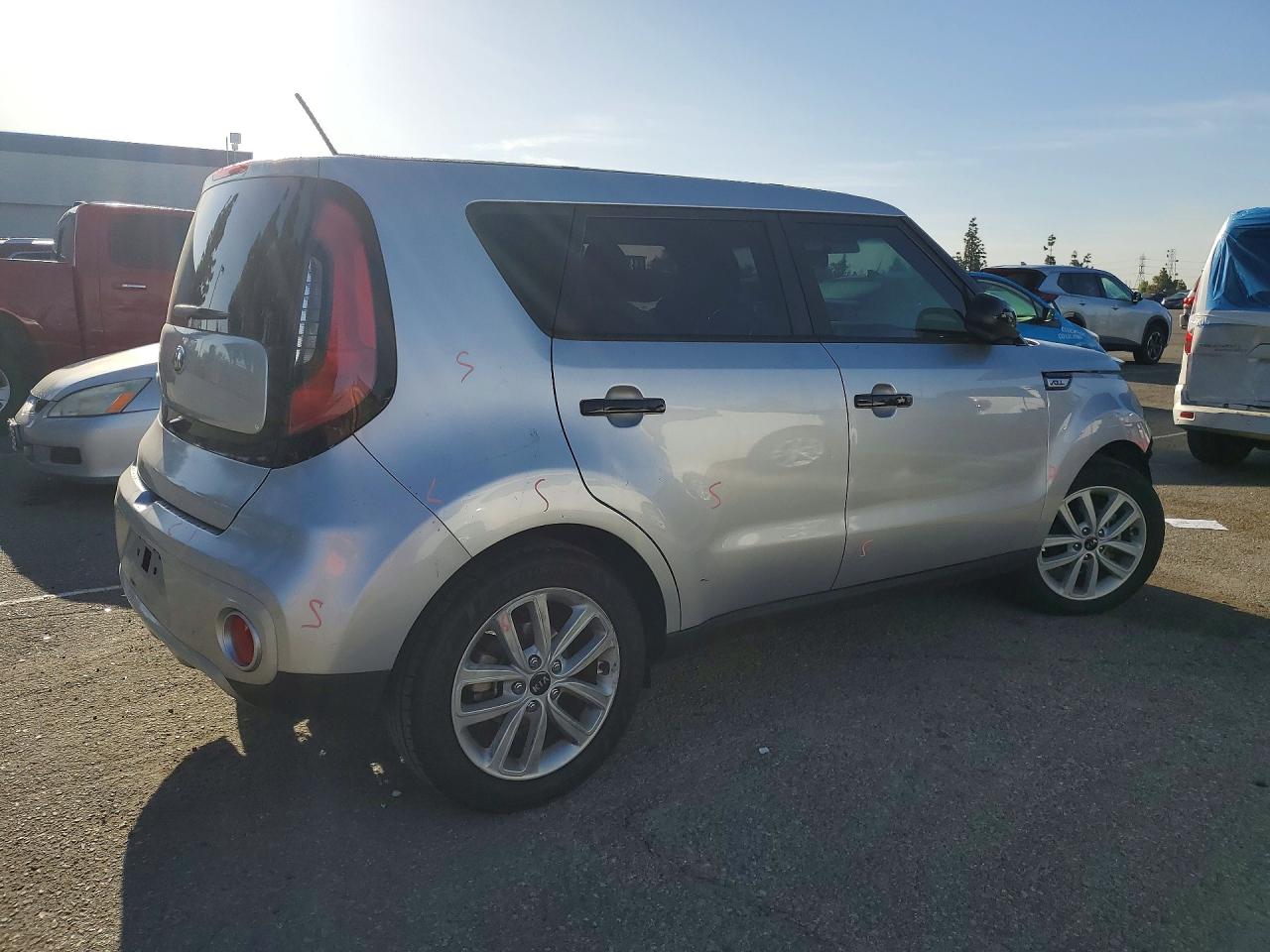 2018 KIA SOUL + photo 7