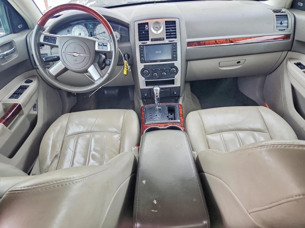 2008 CHRYSLER 300C photo 22