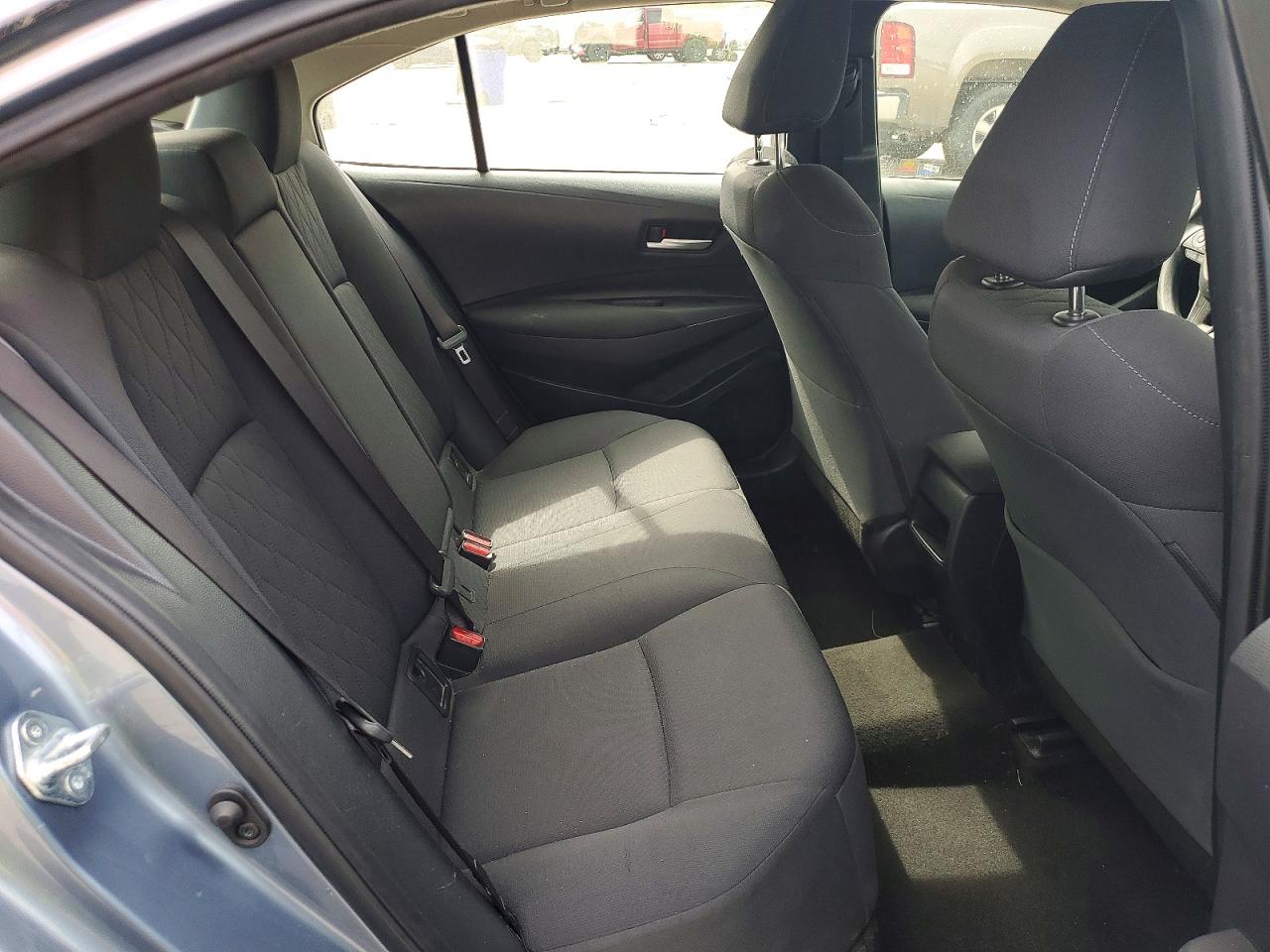 2020 TOYOTA COROLLA LE photo 28