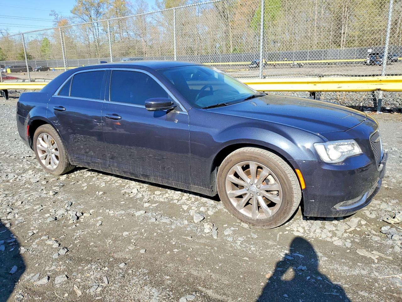 2016 CHRYSLER 300 LIMITED photo 7
