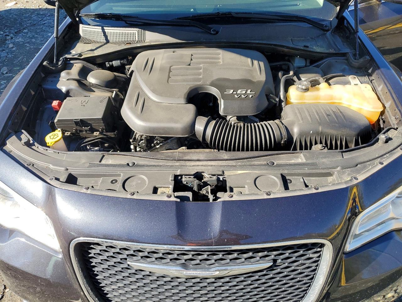 2016 CHRYSLER 300 LIMITED photo 21