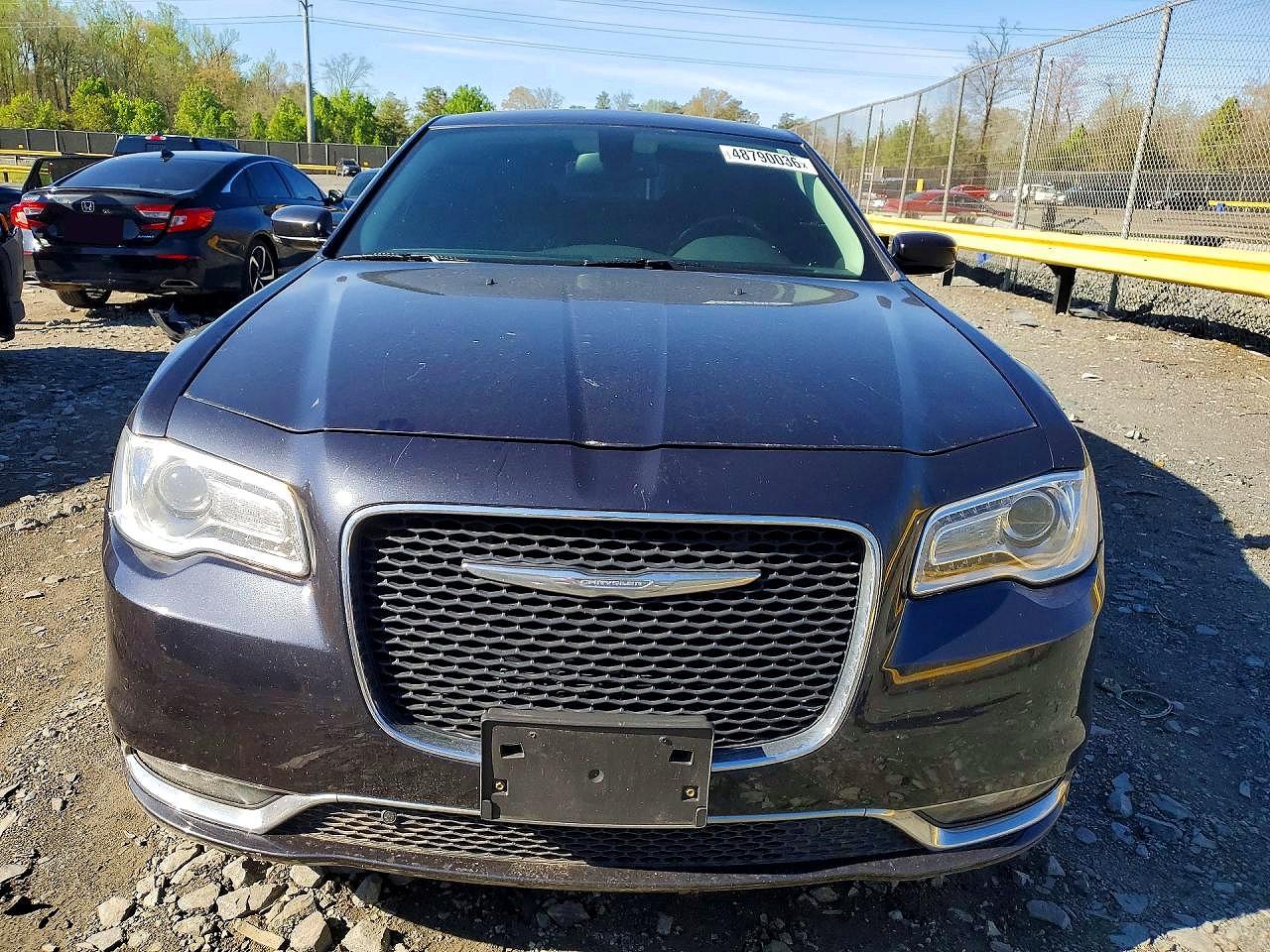 2016 CHRYSLER 300 LIMITED photo 9
