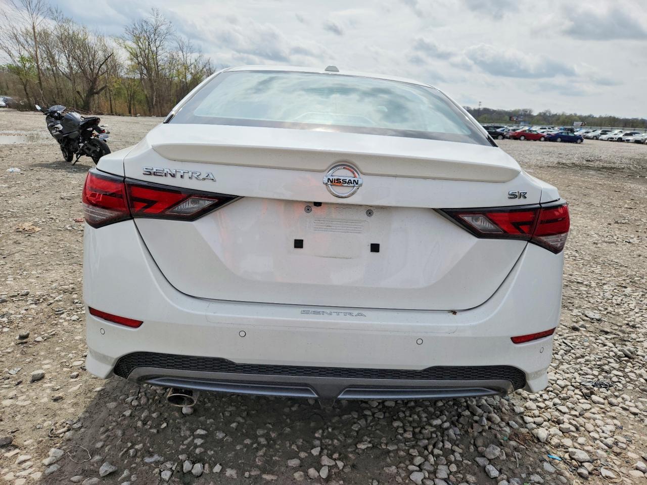 2023 NISSAN SENTRA SR photo 16