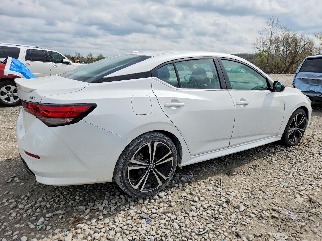 2023 NISSAN SENTRA SR photo 7