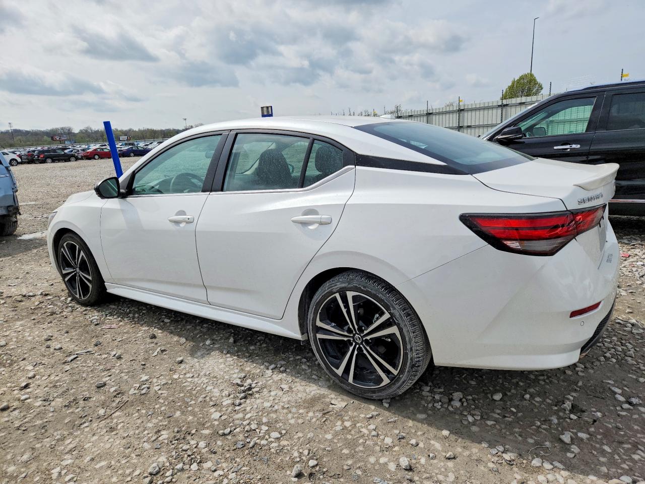 2023 NISSAN SENTRA SR photo 4