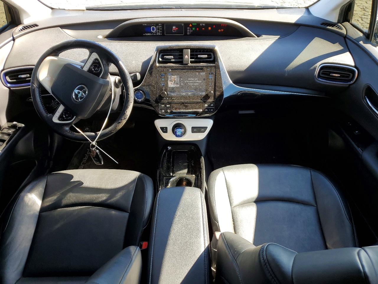 2017 TOYOTA PRIUS THREE TOURING photo 22