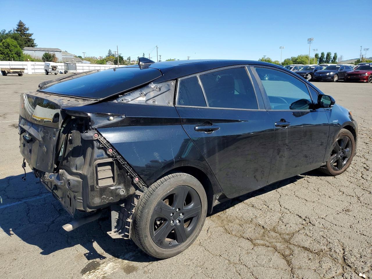 2017 TOYOTA PRIUS THREE TOURING photo 7