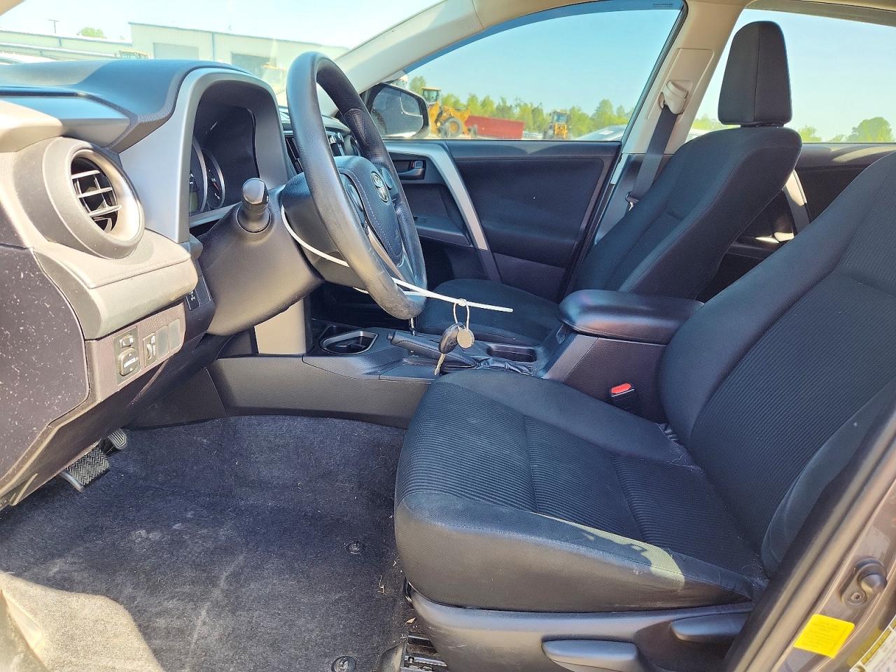 2016 TOYOTA RAV4 LE photo 19