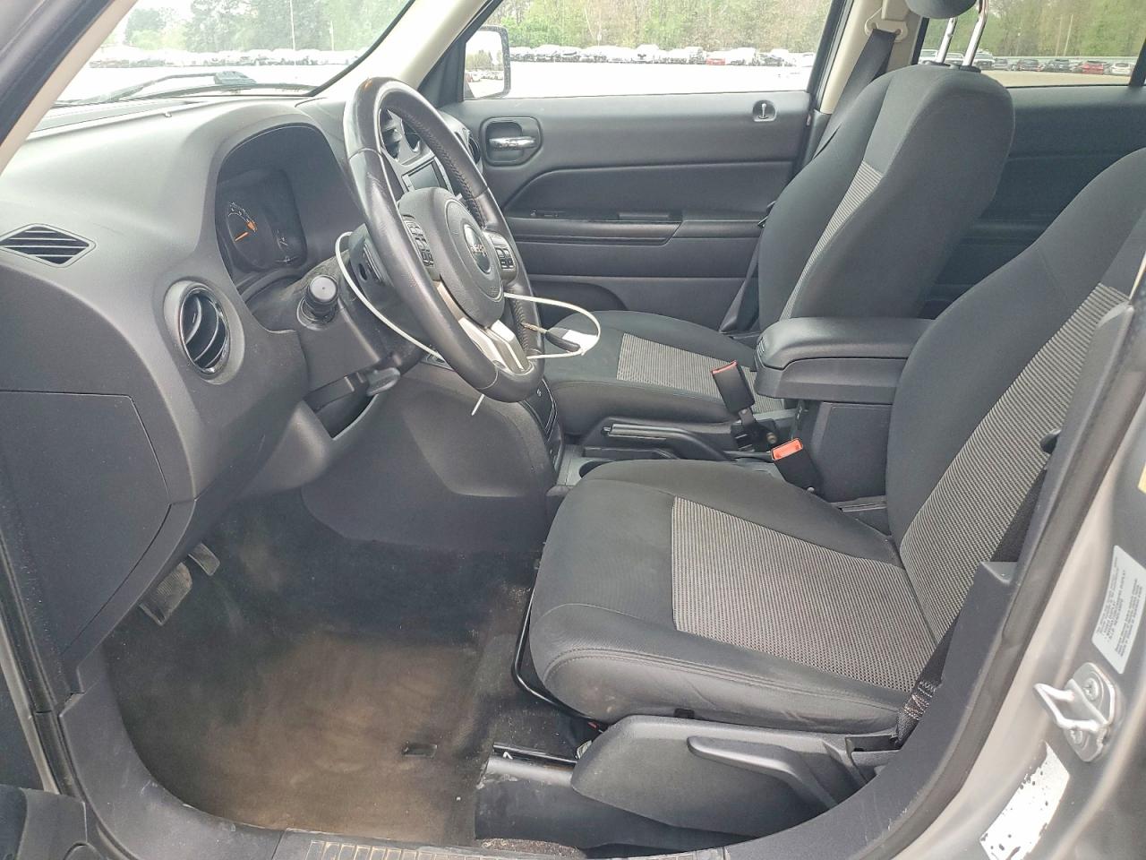 2015 JEEP PATRIOT LATITUDE photo 13