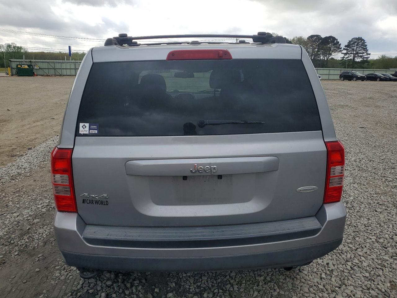 2015 JEEP PATRIOT LATITUDE photo 11