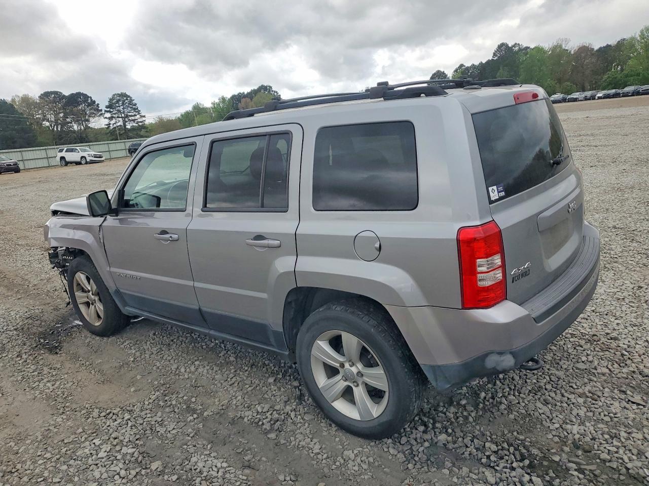 2015 JEEP PATRIOT LATITUDE photo 3