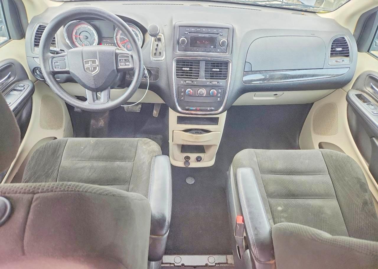 2015 DODGE GRAND CARAVAN SE photo 8