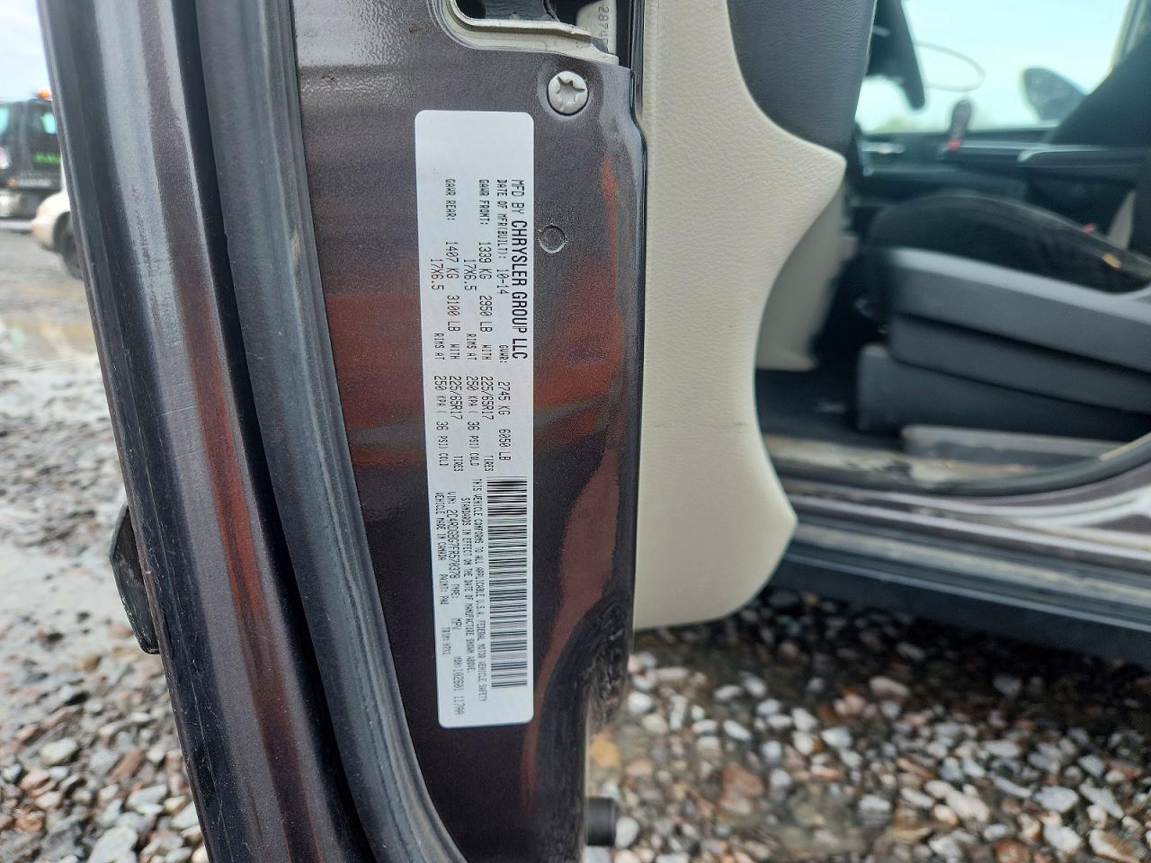 2015 DODGE GRAND CARAVAN SE photo 13