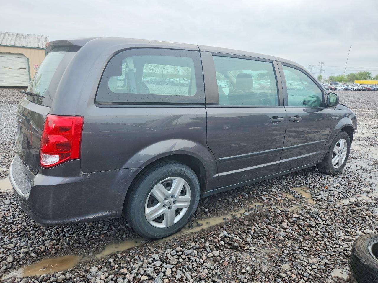 2015 DODGE GRAND CARAVAN SE photo 3