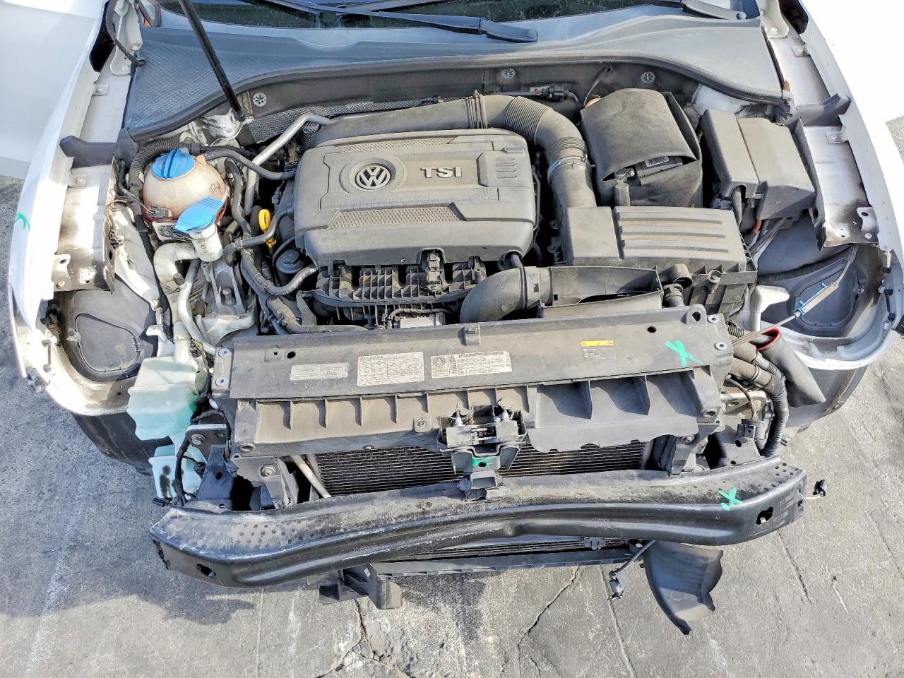 2015 VOLKSWAGEN PASSAT SE photo 21