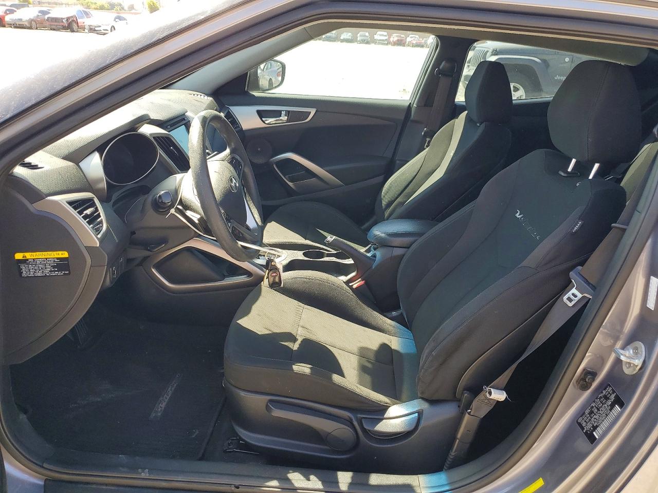 2016 HYUNDAI VELOSTER BASE photo 7