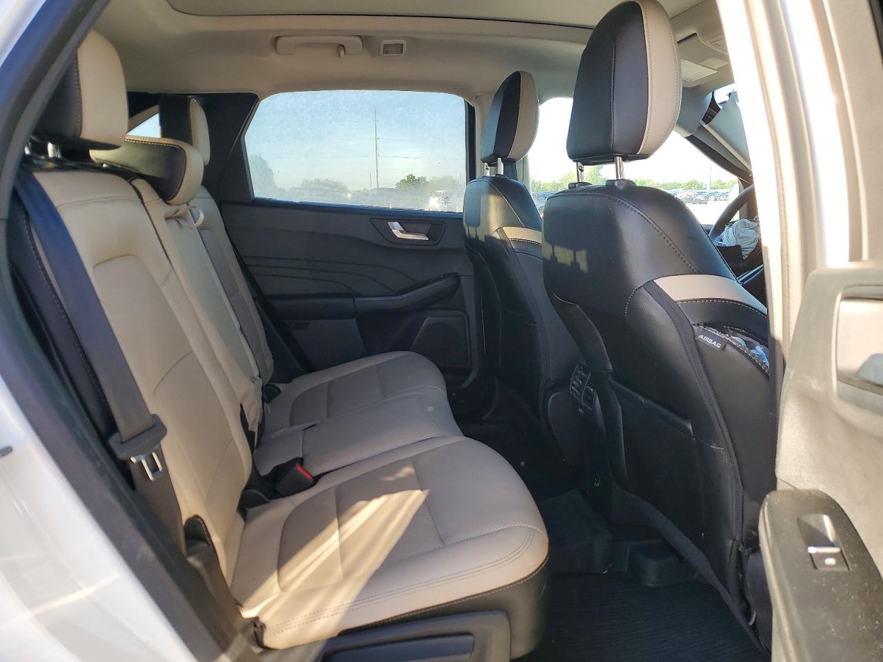 2022 FORD ESCAPE SEL photo 31