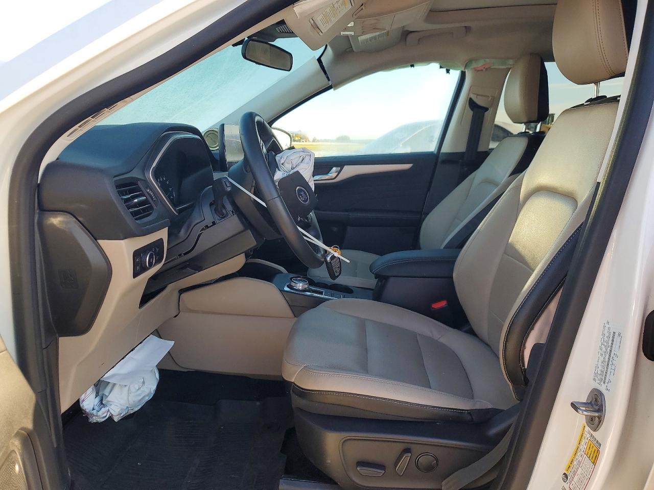 2022 FORD ESCAPE SEL photo 19