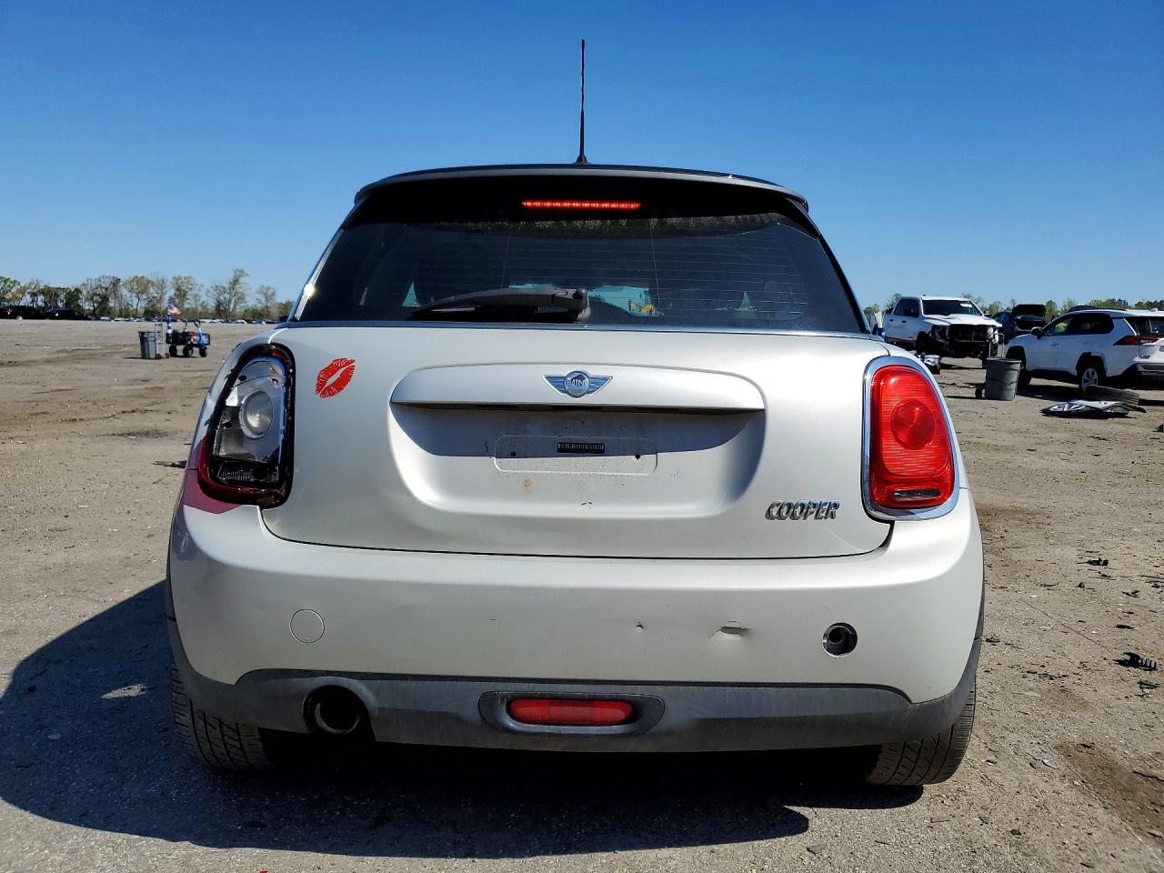 2014 MINI COOPER photo 11
