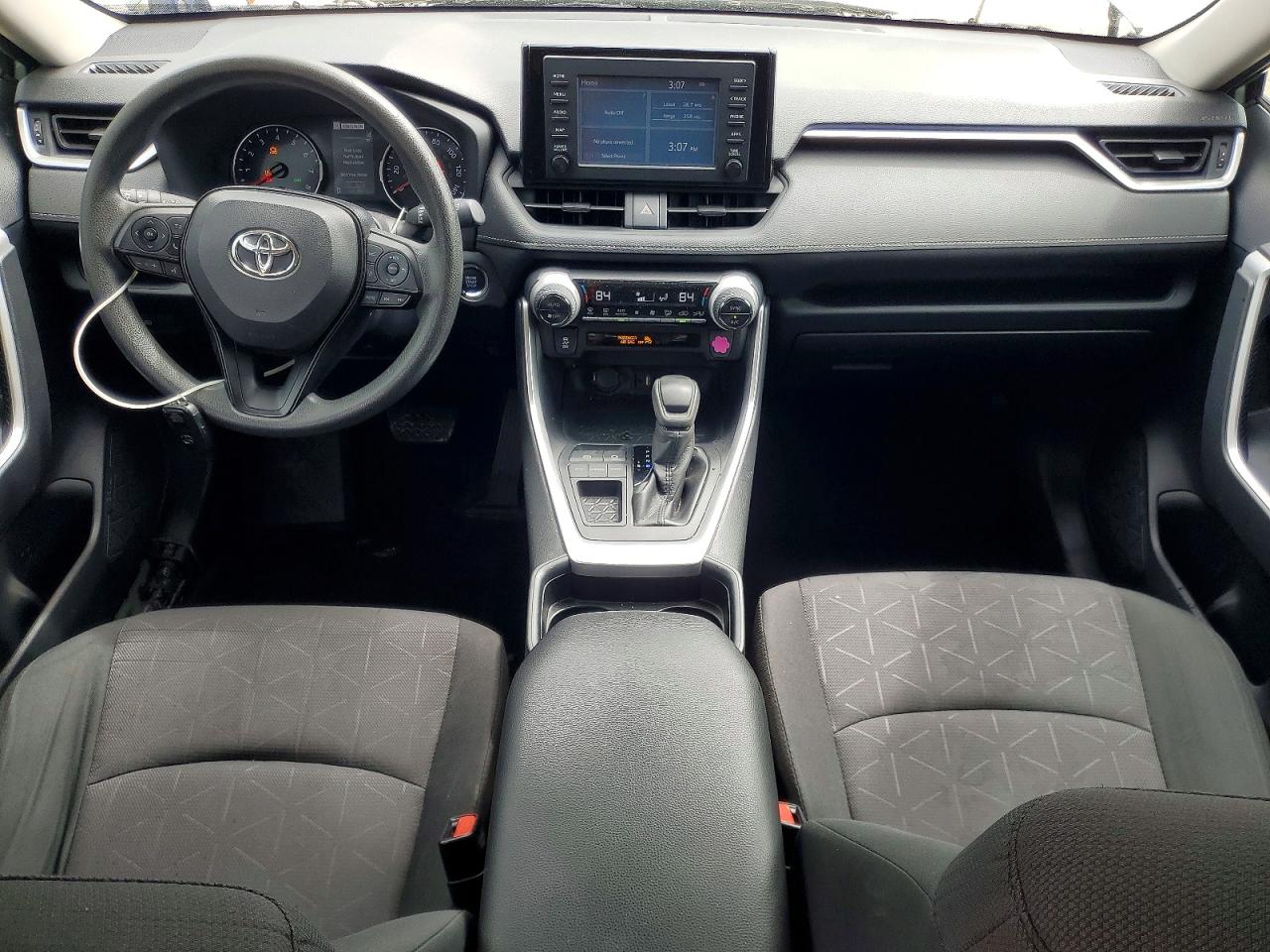 2019 TOYOTA RAV4 XLE photo 22