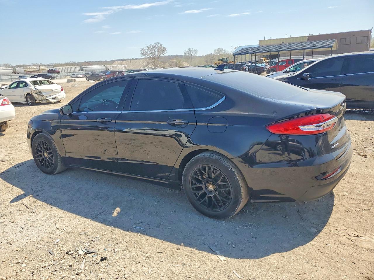 2020 FORD FUSION SE photo 2